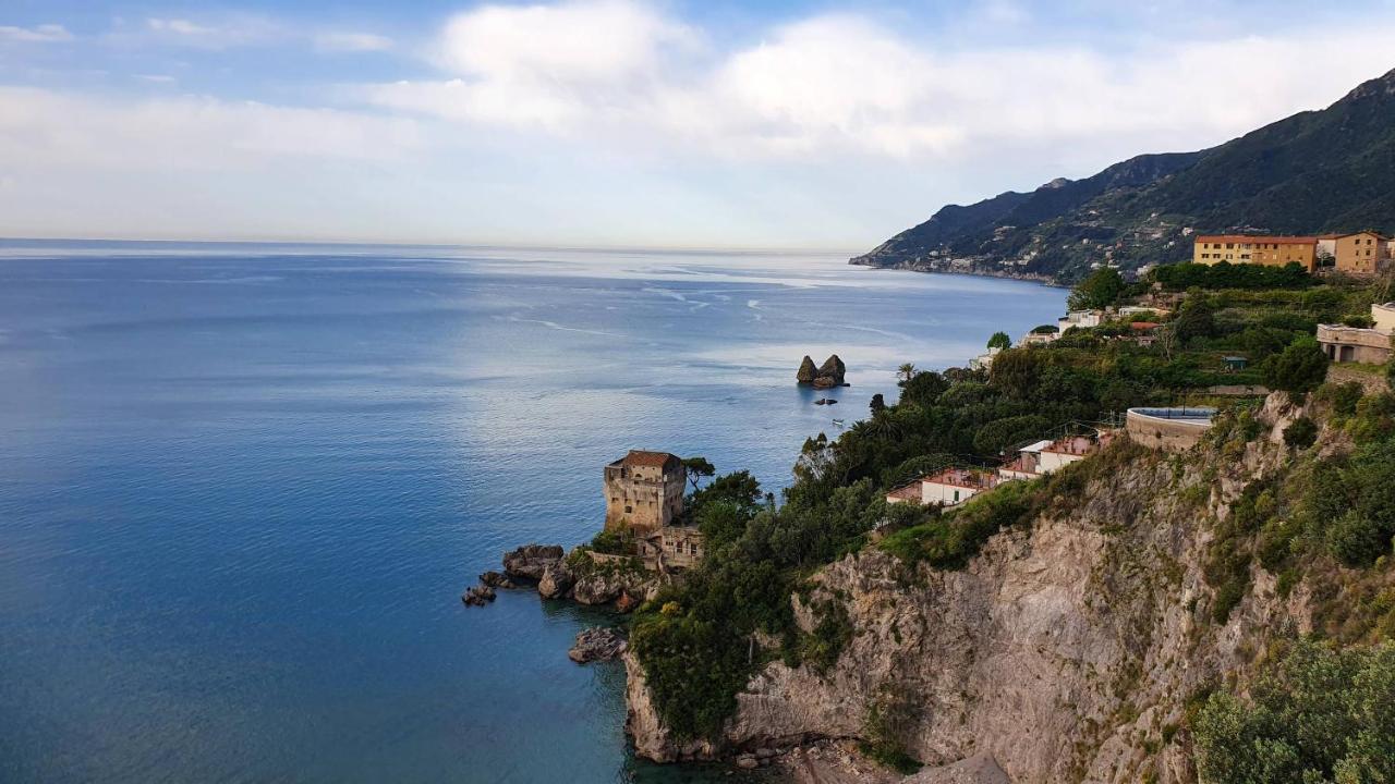 Divina Guesthouse Salerno Exterior foto